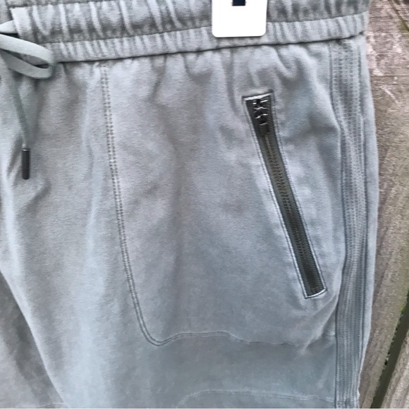 Athleta Womens mini skirt with draw string waist - Picture 5 of 7